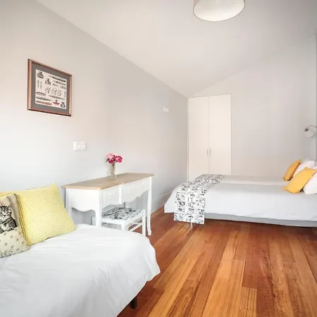Mouzinho 244 - & Oporto